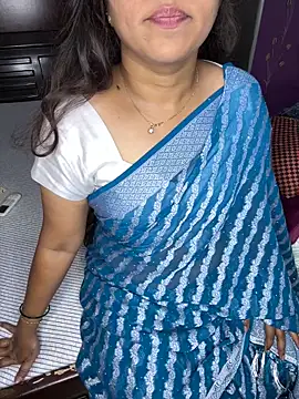 Snapshot of kannadatelugugirl chatting on 09.17.25 kannadatelugugirl online show from 09.17.25