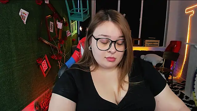 Snapshot of KimberlyMaran chatting on 02.22.25 KimberlyMaran online show from 02.22.25