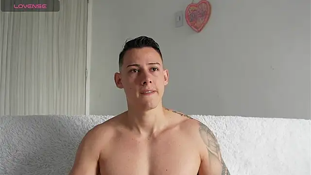 Muscle King Cum online show from 04.01.26