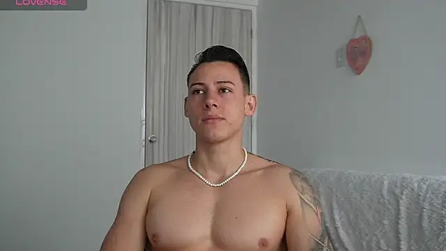 Snapshot of Muscle_King_Cum chatting on 05.25.26 Muscle King Cum online show from 05.25.26