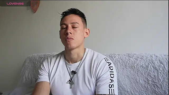 Snapshot of Muscle_King_Cum chatting on 06.29.26 Muscle King Cum online show from 06.29.26