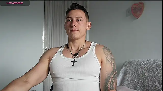 Snapshot of Muscle_King_Cum chatting on 07.04.26 Muscle King Cum online show from 07.04.26
