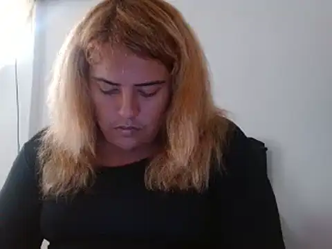 KIARAMARSHALLWELLZ online show from 02.08.25