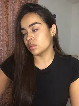 Snapshot of JuanaSimons chatting on 02.21.26 JuanaSimons online show from 02.21.26