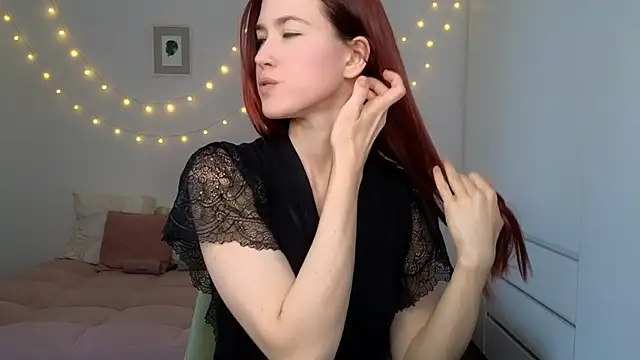 AliciaNewell online show from 04.28.26