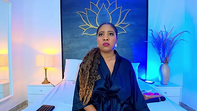 AlisonTravis online show from 04.25.26