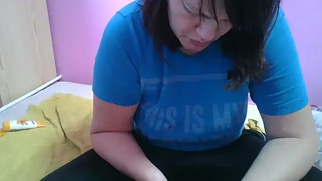 Lucinka1 online show from 02.17.25