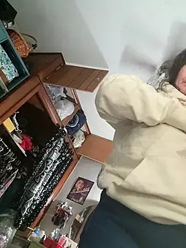 sweetkitty111 online show from 02.13.25