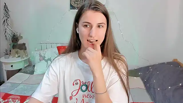 Snapshot of PumpkinCutiePie chatting on 12.17.25 PumpkinCutiePie online show from 12.17.25