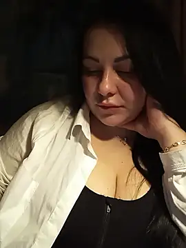 DaisyStreet online show from 02.14.25