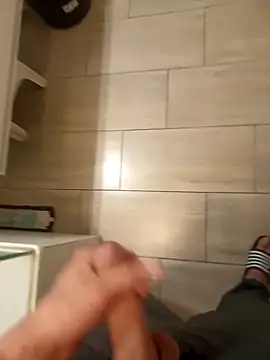 Snapshot of victortt chatting on 10.04.25 victortt online show from 10.04.25