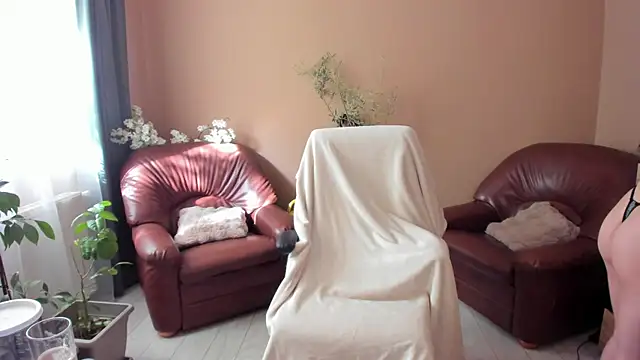 KaylaLaine online show from 04.24.26