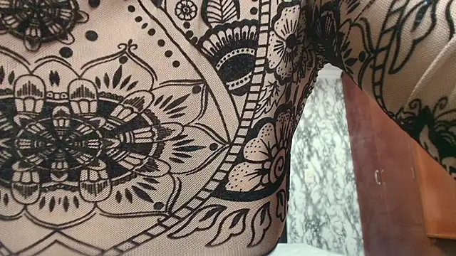 Snapshot of Hannagarces chatting on 09.18.25 Hannagarces online show from 09.18.25