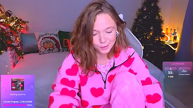 Snapshot of Karen_morris chatting on 12.21.24 Karen morris online show from 12.21.24