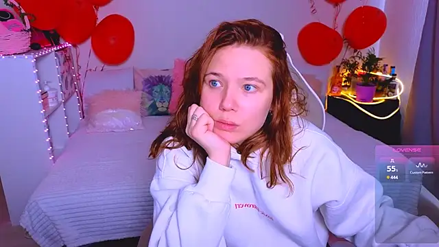 Snapshot of Karen_morris chatting on 03.18.25 Karen morris online show from 03.18.25