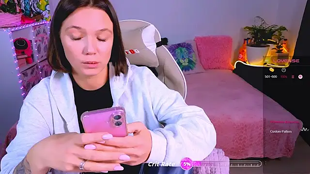 Snapshot of Karen_morris chatting on 11.15.25 Karen morris online show from 11.15.25