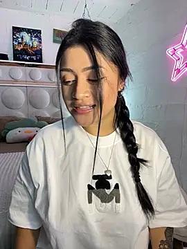 lucianaroy online show from 01.15.25