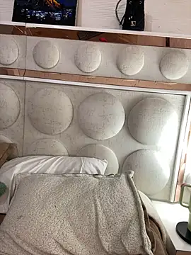 lucianaroy online show from 02.20.25