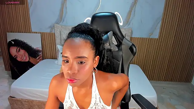 Snapshot of lia_16 chatting on 08.03.26 lia 16 online show from 08.03.26