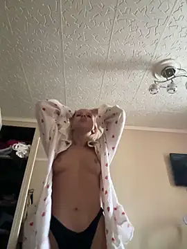 LikaCat online show from 01.21.25