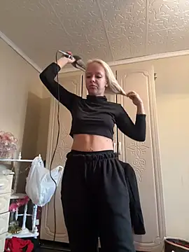 LikaCat online show from 01.23.25