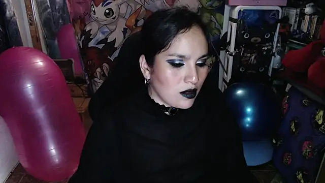 Snapshot of kureiji_hentaii chatting on 05.17.26 kureiji hentaii online show from 05.17.26