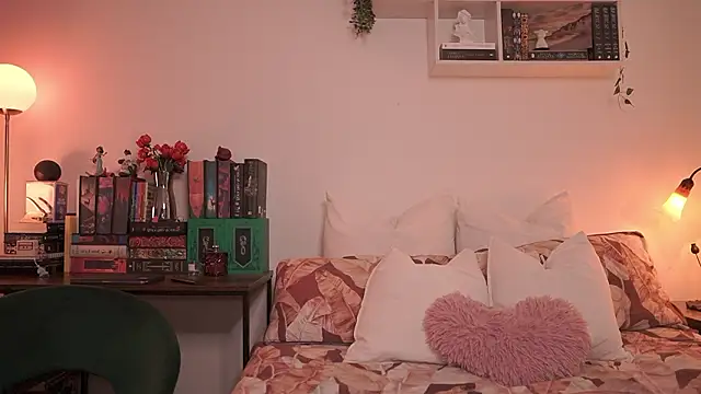 Snapshot of EmilyxRose_- chatting on 01.16.26 EmilyxRose - online show from 01.16.26