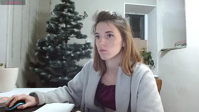 Snapshot of RosaJil chatting on 12.15.24 RosaJil online show from 12.15.24