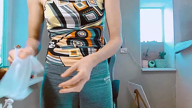 Snapshot of RosaJil chatting on 09.21.25 RosaJil online show from 09.21.25