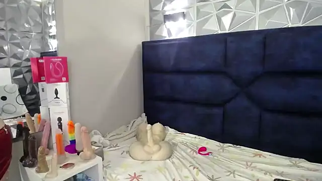 Snapshot of Natasha_699 chatting on 10.29.25 Natasha 699 online show from 10.29.25