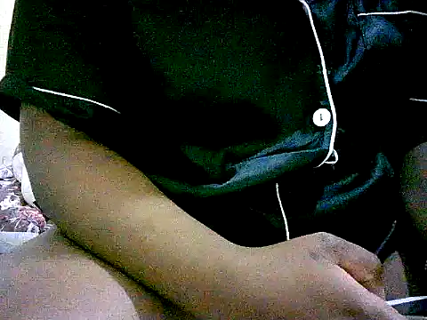 Snapshot of honeypotsweet chatting on 10.22.25 honeypotsweet online show from 10.22.25