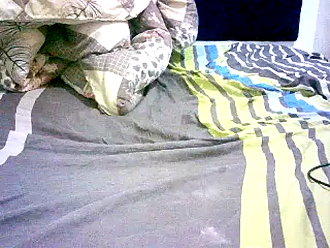 Snapshot of honeypotsweet chatting on 11.18.25 honeypotsweet online show from 11.18.25