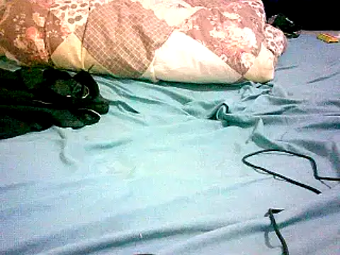 Snapshot of honeypotsweet chatting on 12.03.25 honeypotsweet online show from 12.03.25