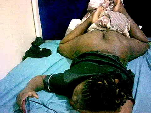 Snapshot of honeypotsweet chatting on 12.15.25 honeypotsweet online show from 12.15.25