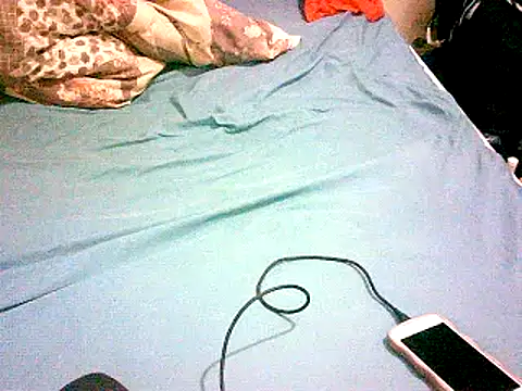 Snapshot of honeypotsweet chatting on 12.19.25 honeypotsweet online show from 12.19.25