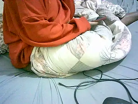 Snapshot of honeypotsweet chatting on 07.31.26 honeypotsweet online show from 07.31.26