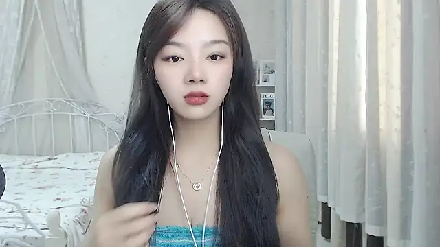 Snapshot of Jenny-Z chatting on 06.03.26 Jenny-Z online show from 06.03.26