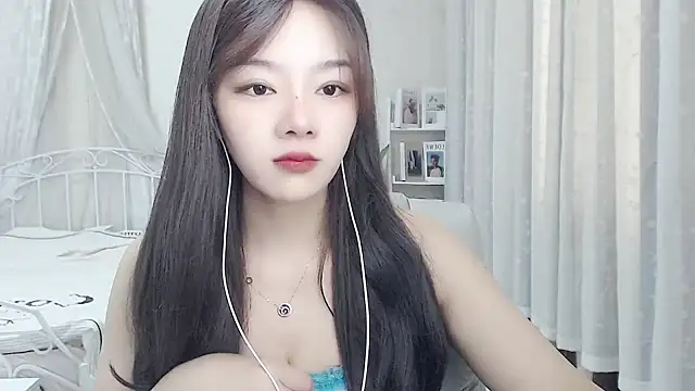 Snapshot of Jenny-Z chatting on 06.26.26 Jenny-Z online show from 06.26.26