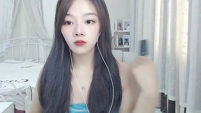 Snapshot of Jenny-Z chatting on 07.02.26 Jenny-Z online show from 07.02.26