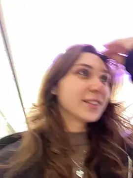 Snapshot of QuitieLia chatting on 02.17.26 QuitieLia online show from 02.17.26