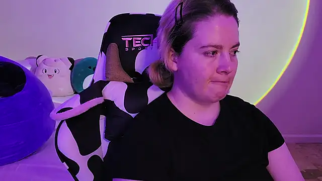 InternetFairy XO online show from 12.15.24