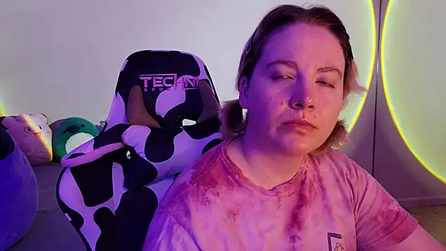 InternetFairy XO online show from 12.21.24