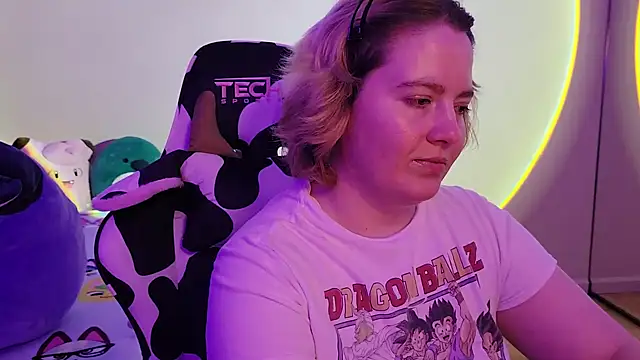 InternetFairy XO online show from 12.24.24