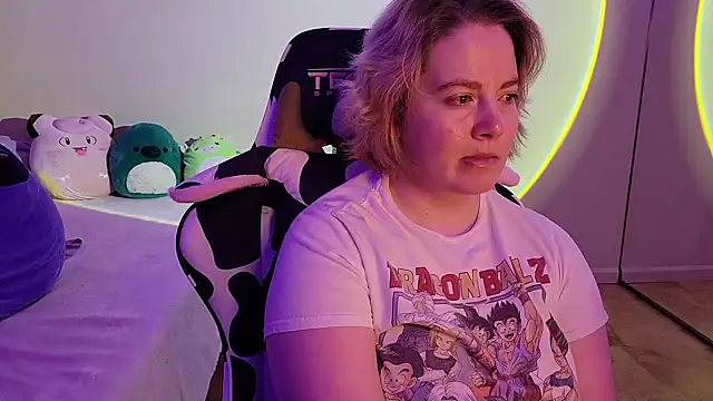 InternetFairy XO online show from 01.18.25