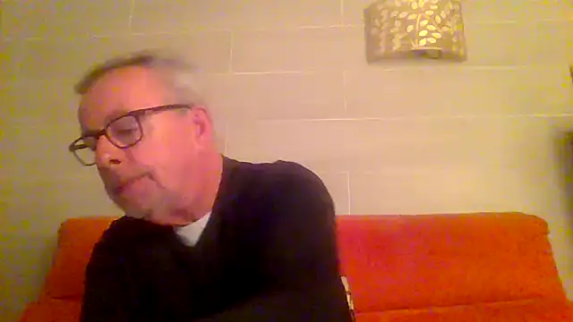 Snapshot of tuggy59 chatting on 02.12.26 tuggy59 online show from 02.12.26