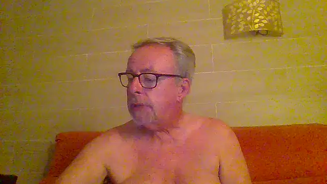 Snapshot of tuggy59 chatting on 06.22.26 tuggy59 online show from 06.22.26