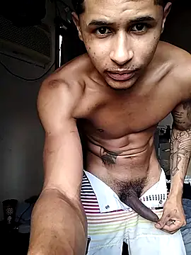 Snapshot of cirilopaupqueno chatting on 10.02.25 cirilopaupqueno online show from 10.02.25