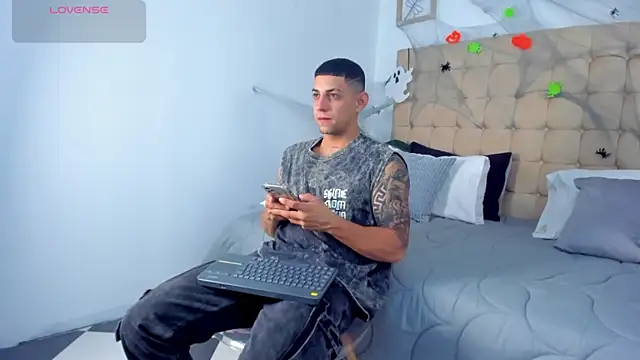 Alex cute77 online show from 11.04.25