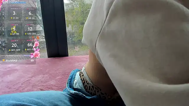 Sassy Teen online show from 12.10.24