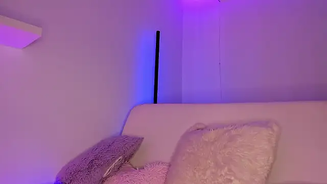 Snapshot of Gloomydoll chatting on 12.05.24 Gloomydoll online show from 12.05.24